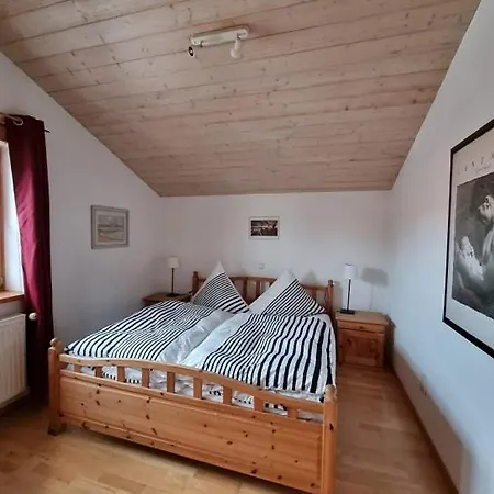 Haus Weissenbacher Appartamento Übersee